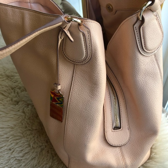 Salmon leather coachSOLD - Picture 2 of 8